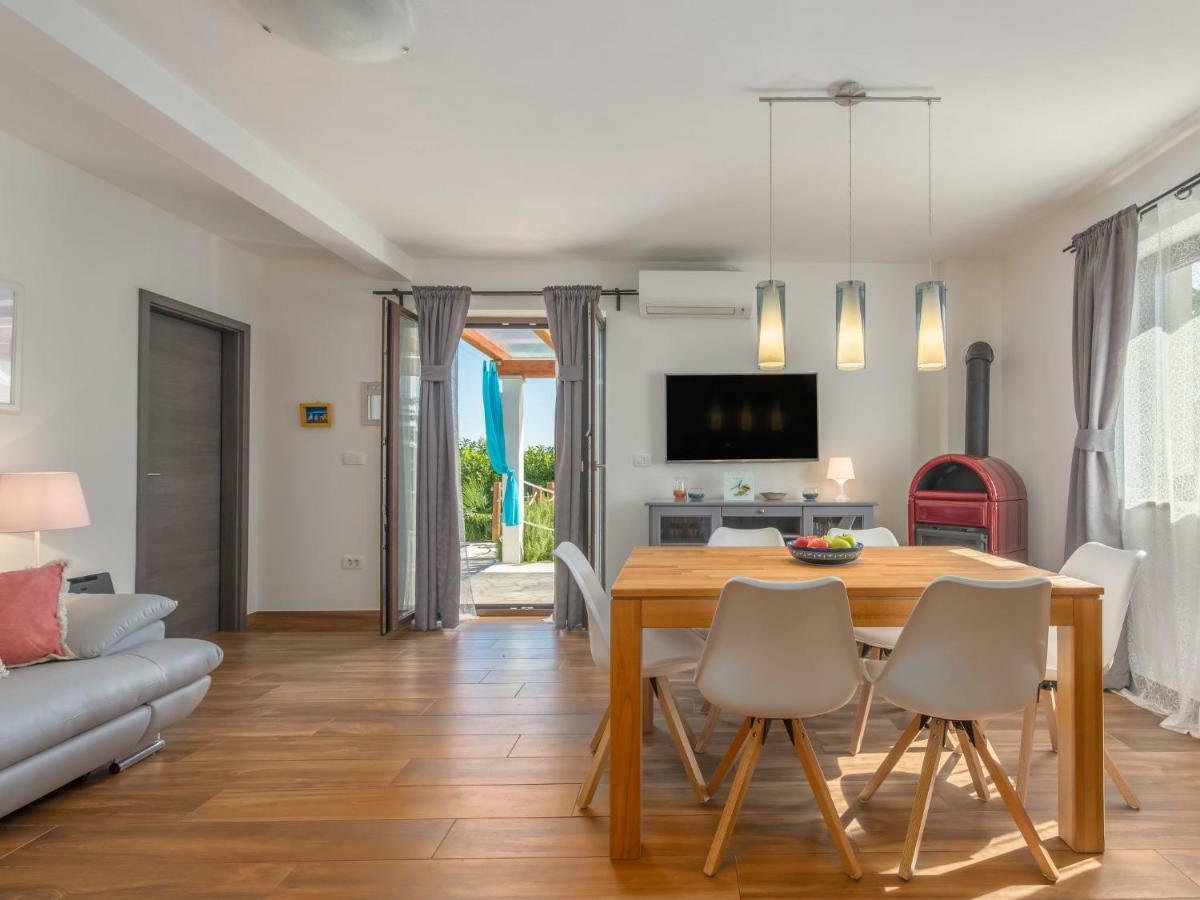 Holiday Home Villa Joy By Interhome Novigrad  Bagian luar foto