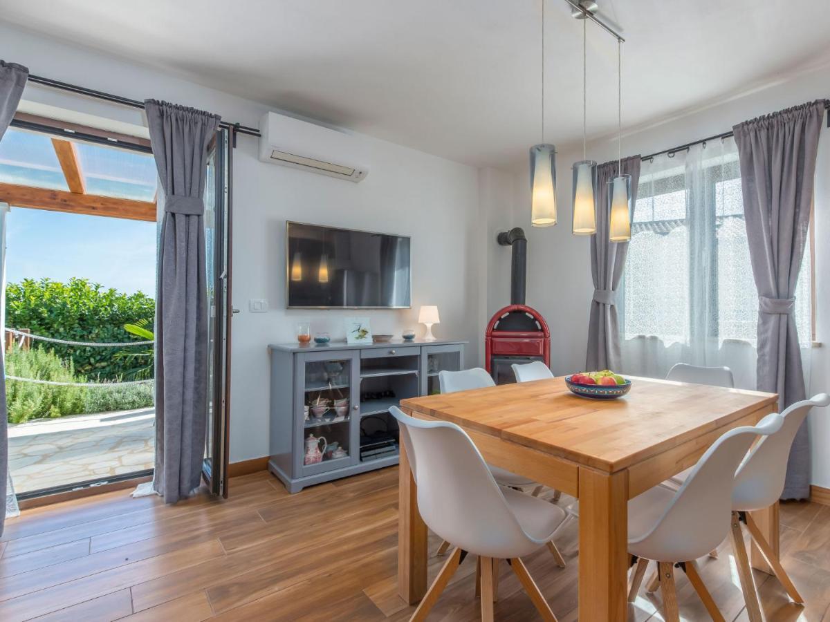 Holiday Home Villa Joy By Interhome Novigrad  Bagian luar foto
